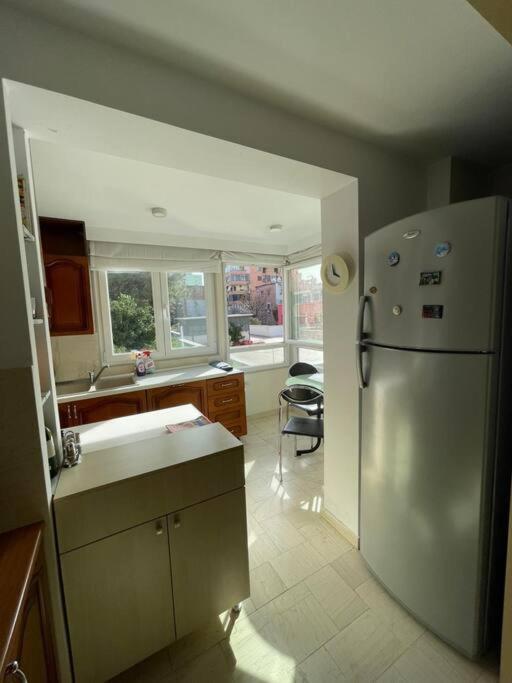 Chic City Retreat - Stylish Apartment In Bllok, ティラナ エクステリア 写真